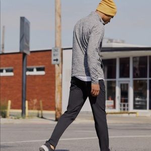 abercrombie traveler joggers 